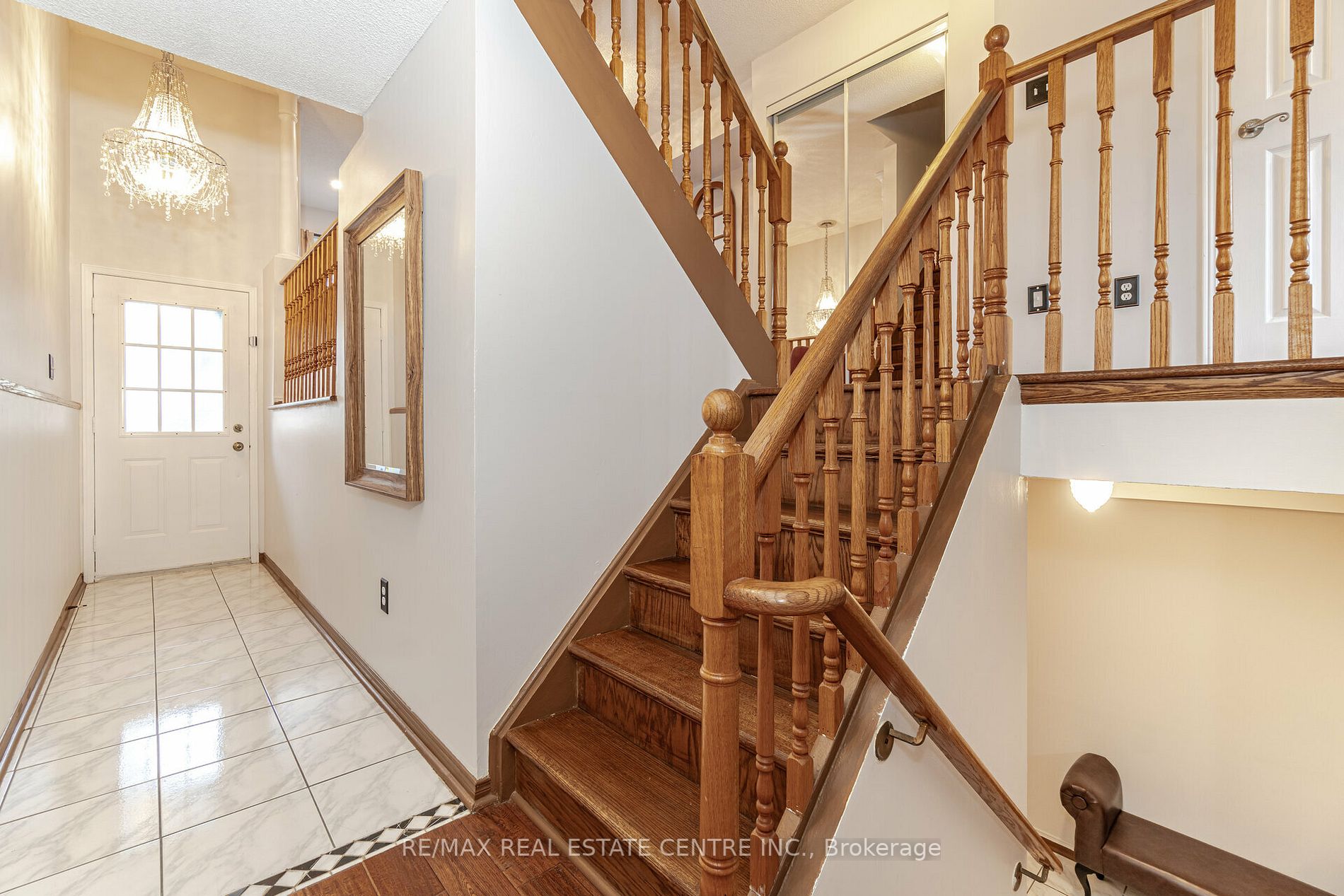 1050 Bristol Rd W, #32