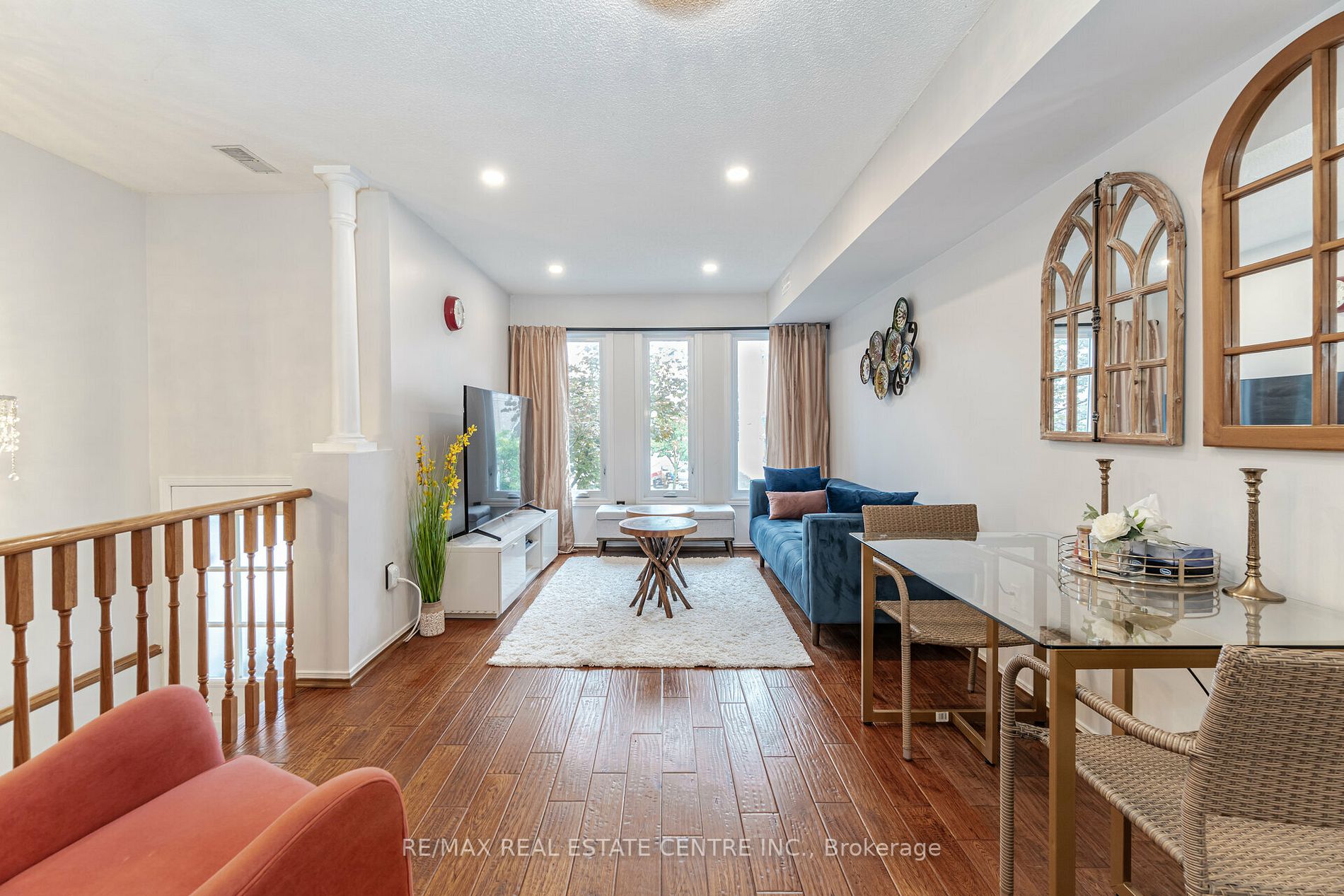 1050 Bristol Rd W, #32