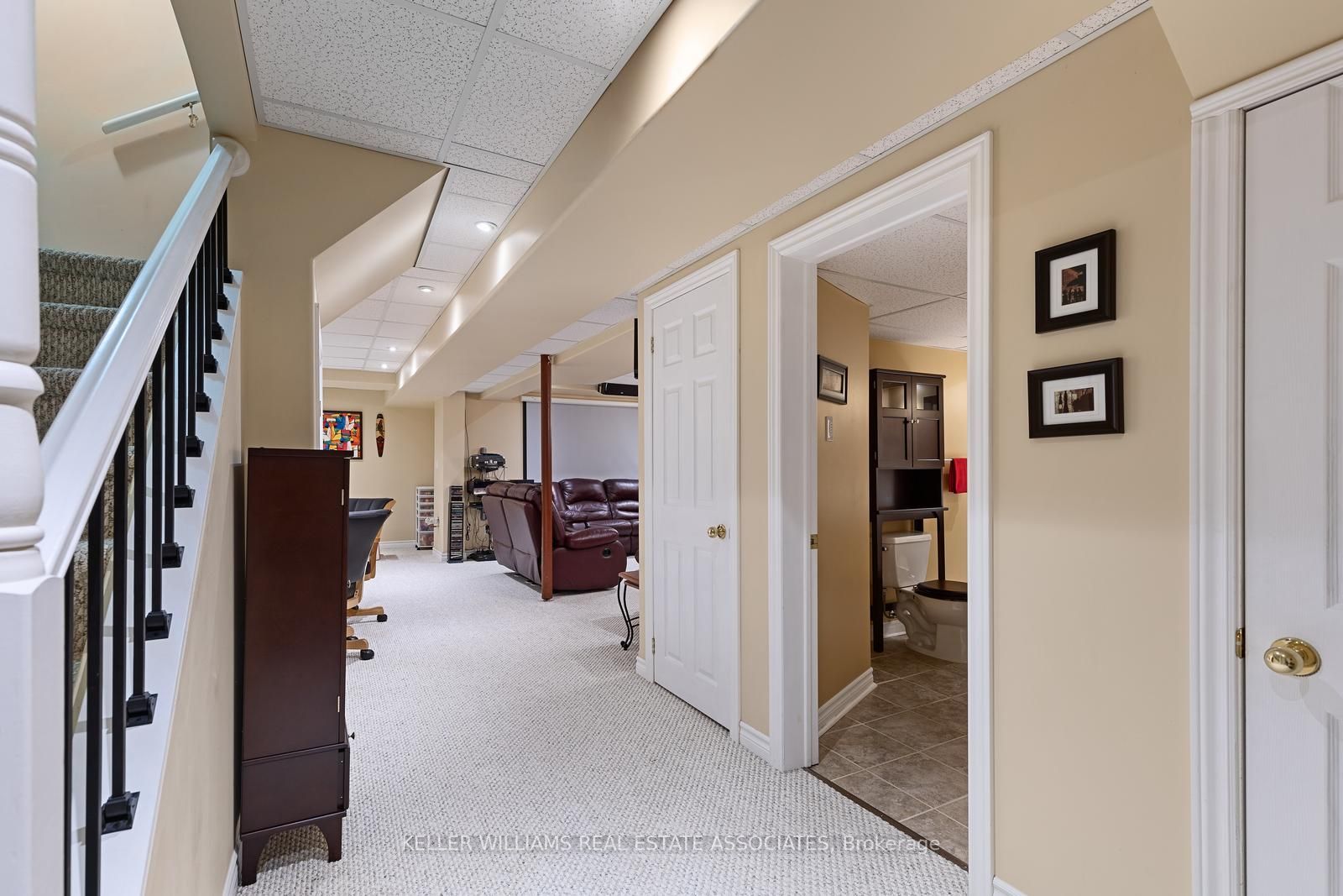 3317 Waxwing Dr