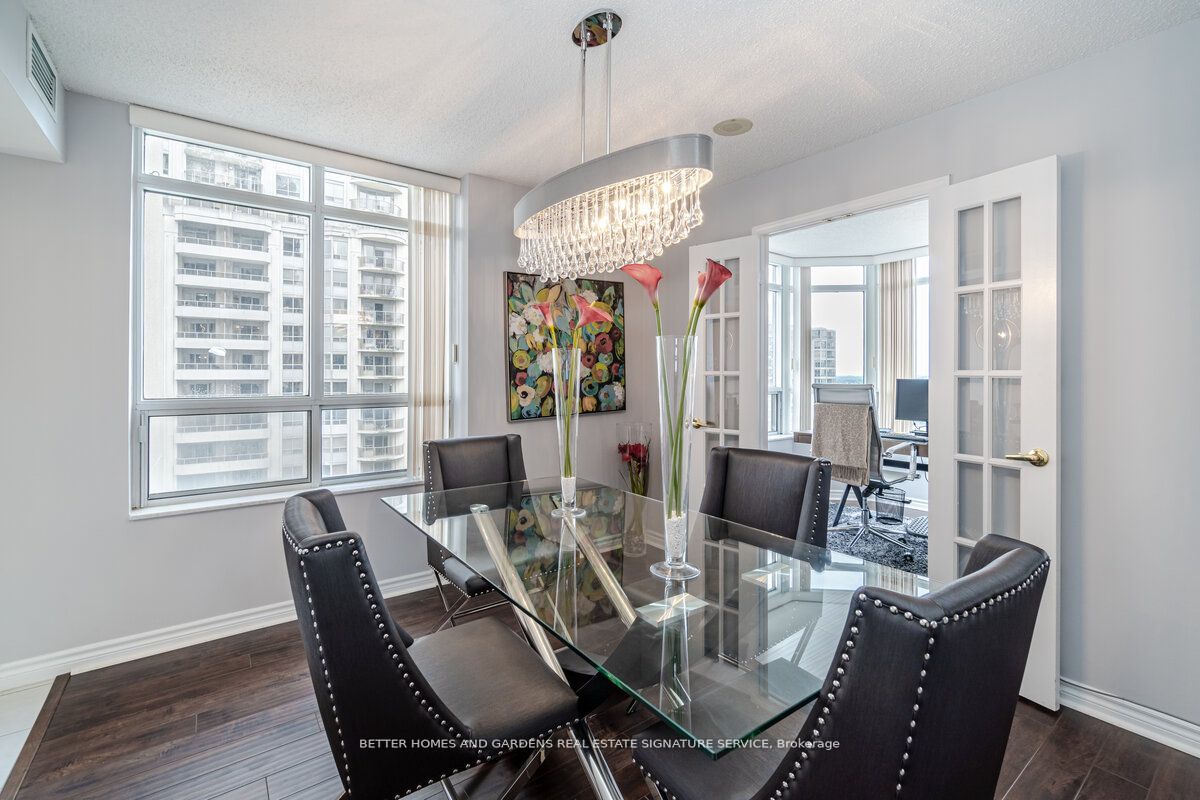 35 Kingsbridge Gardens Circ, #2012