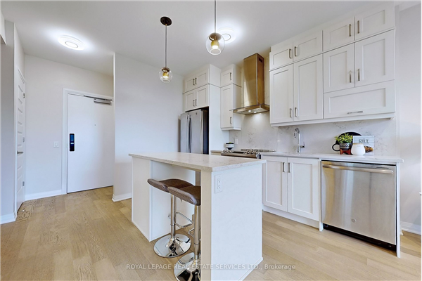 95 Dundas St W, Oakville