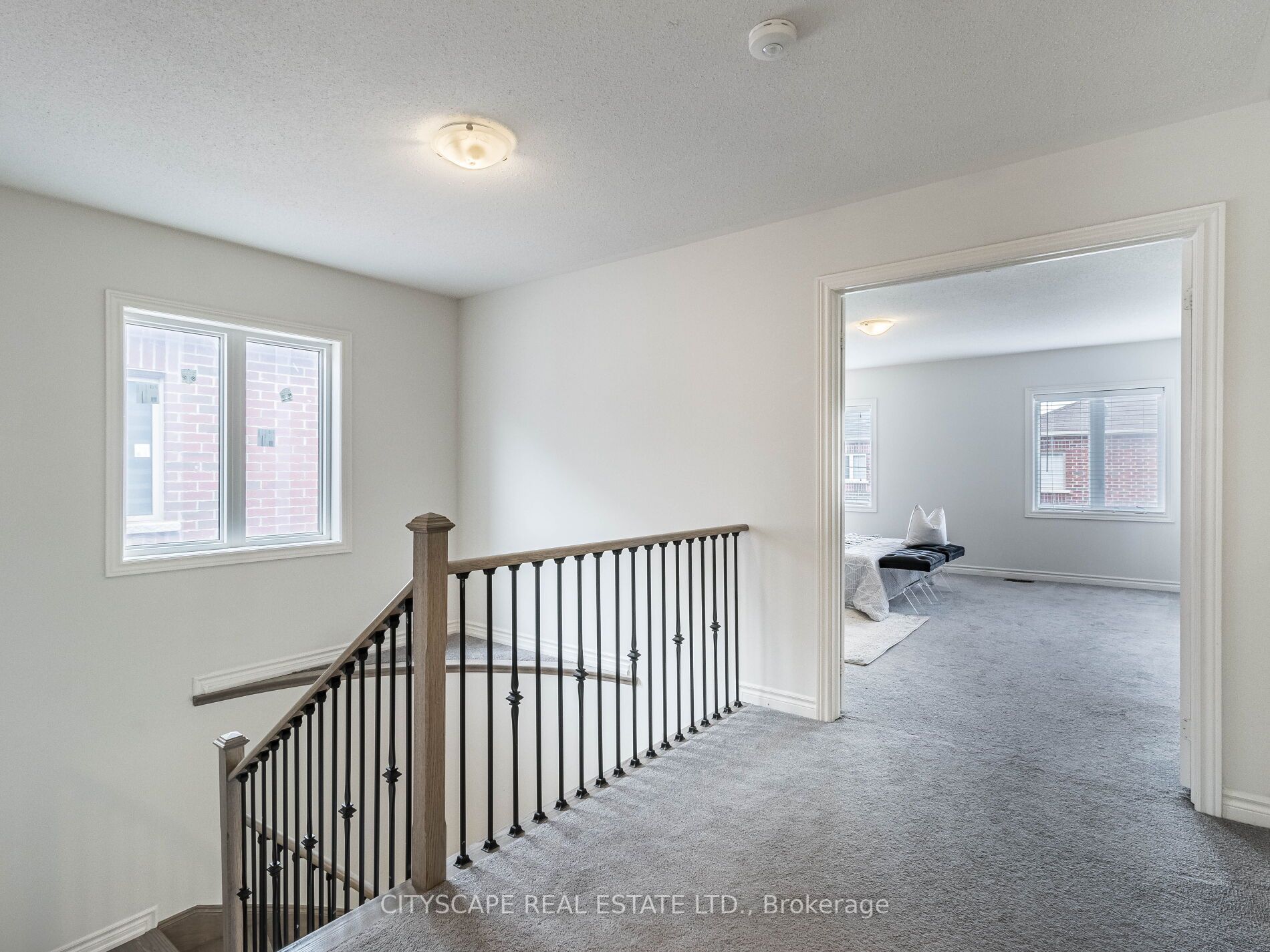 1533 Chretien St