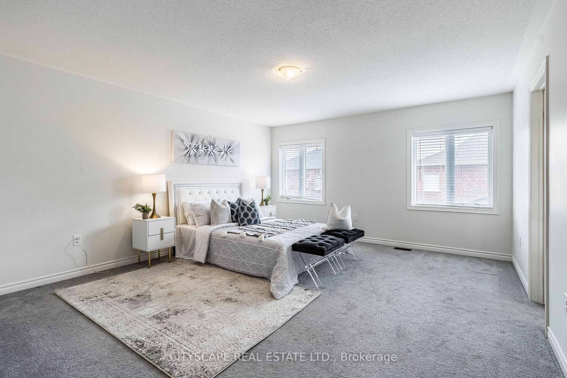 1533 Chretien St