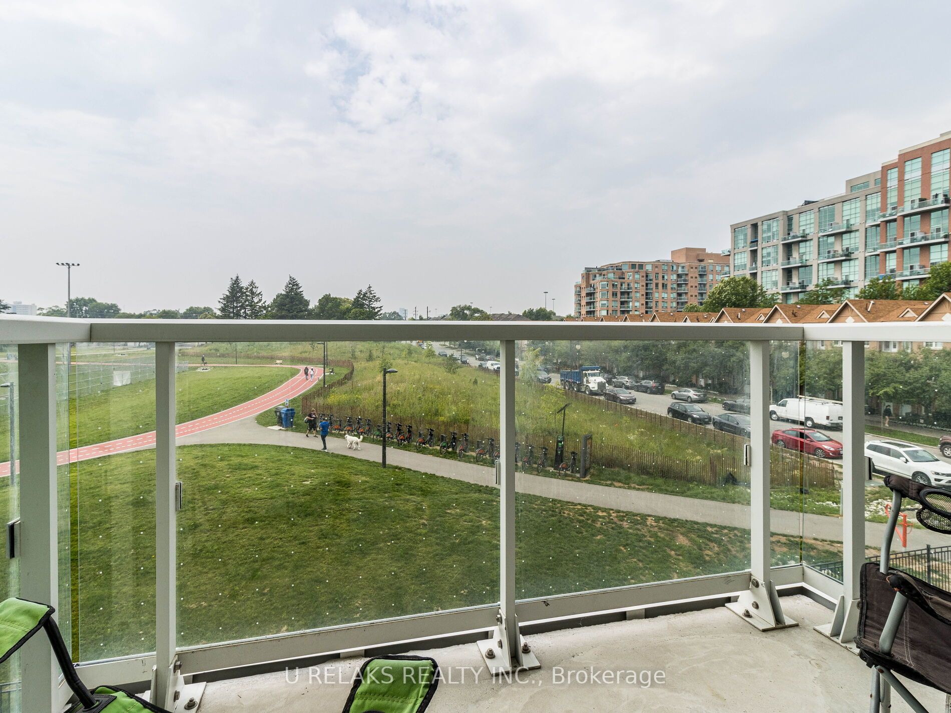 251 Manitoba St, #330