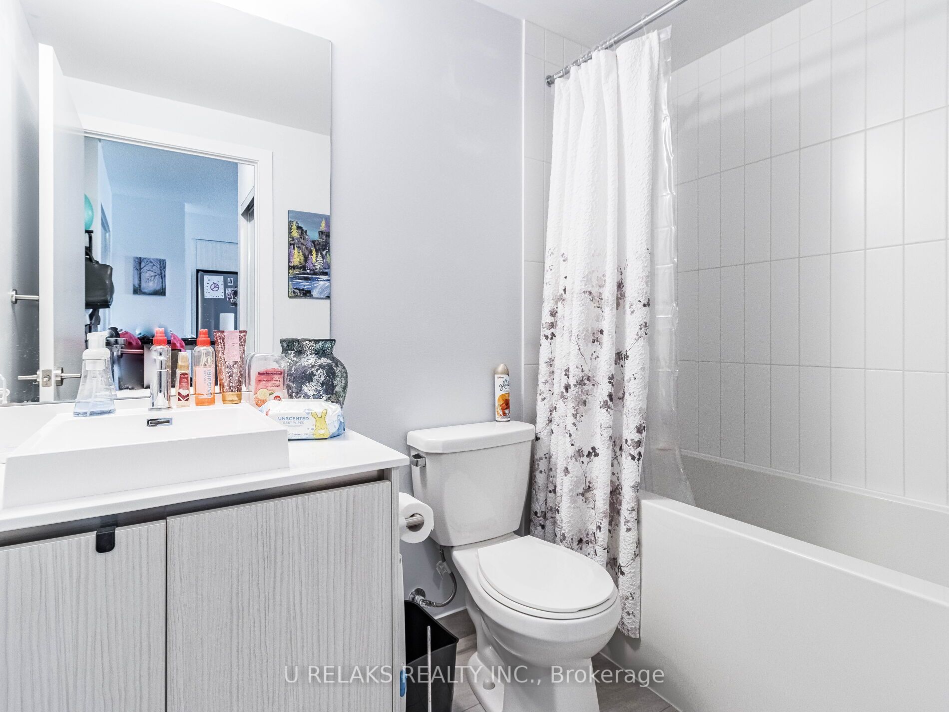 251 Manitoba St, #330