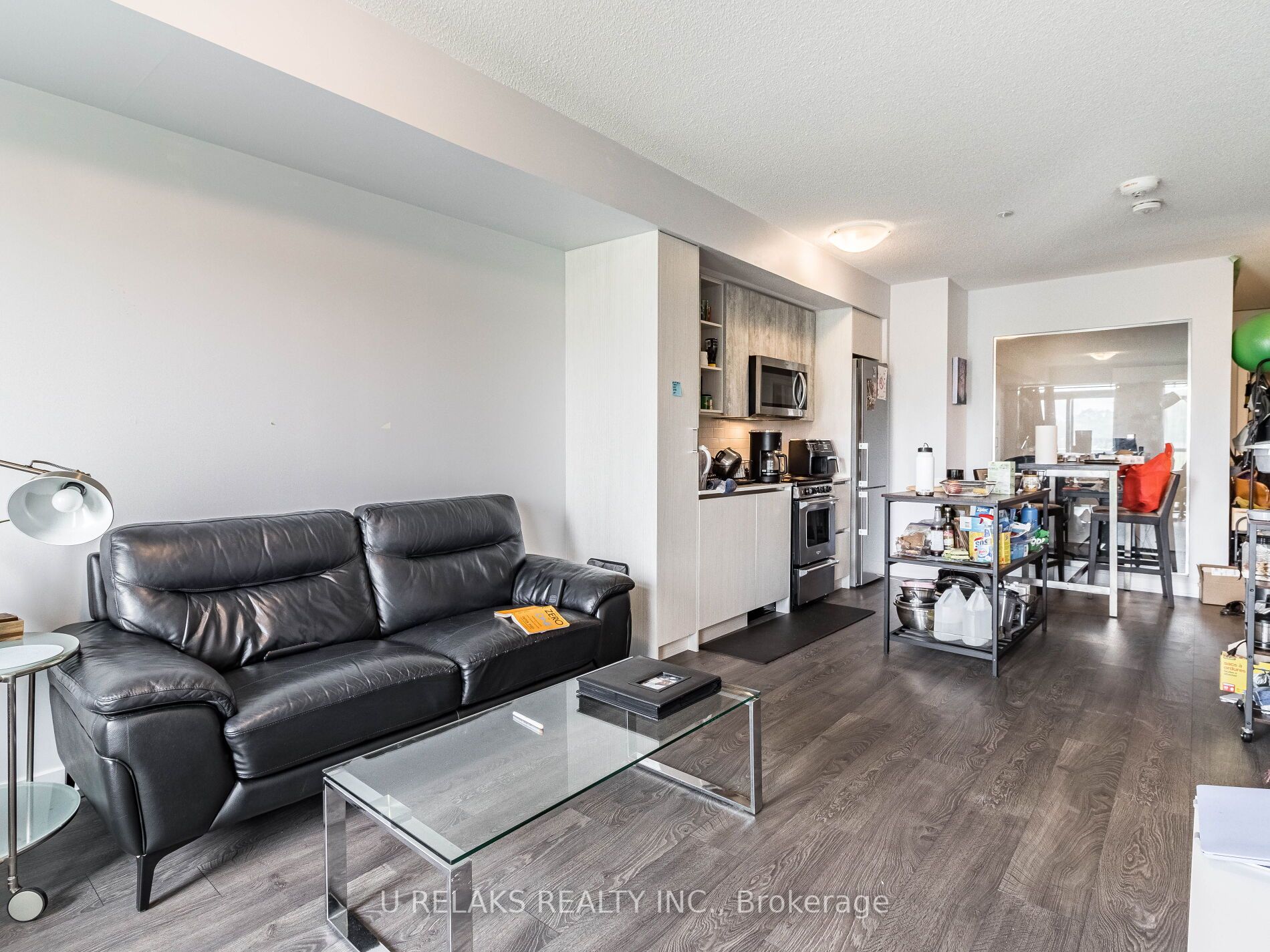 251 Manitoba St, #330