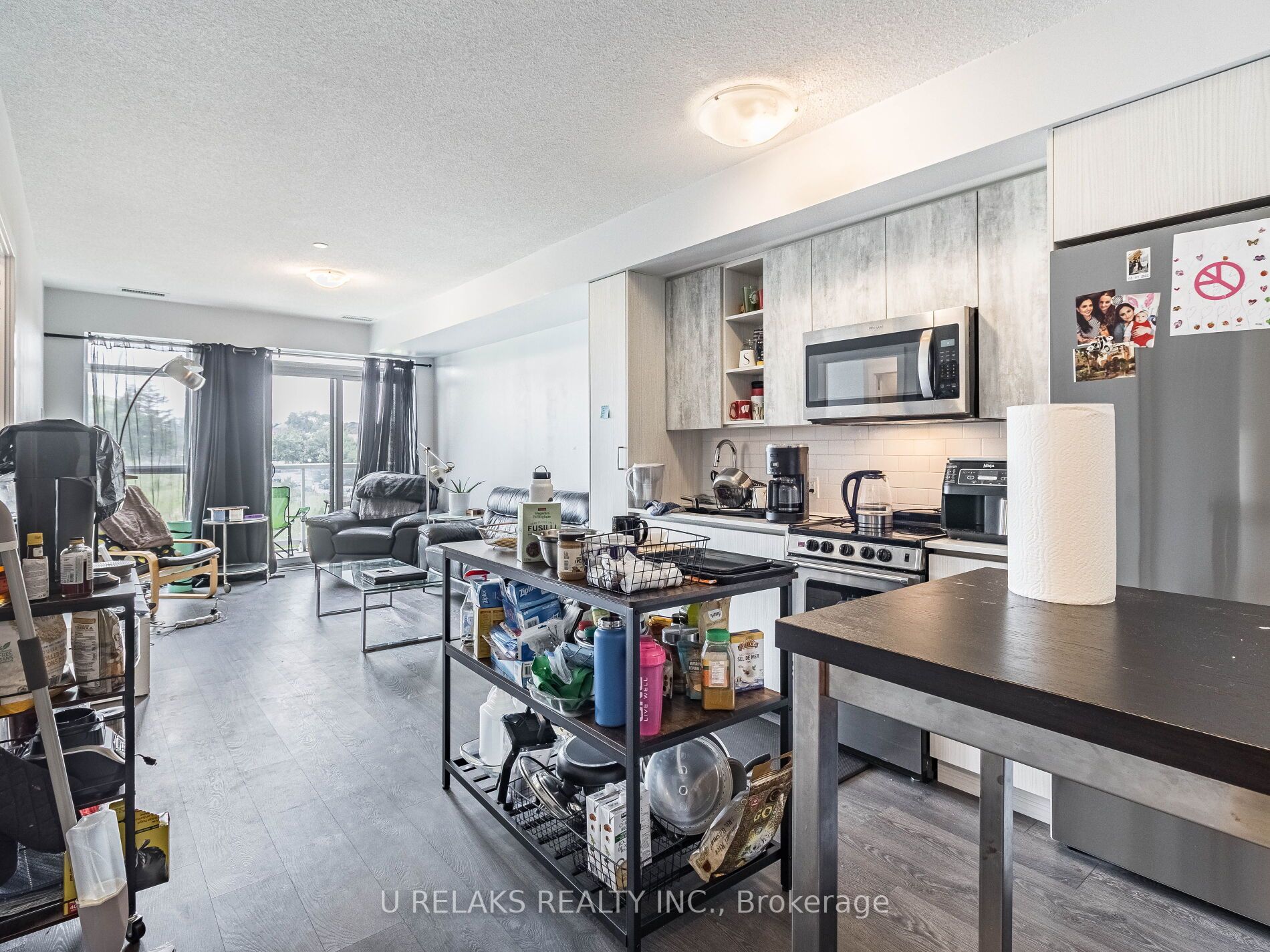 251 Manitoba St, #330