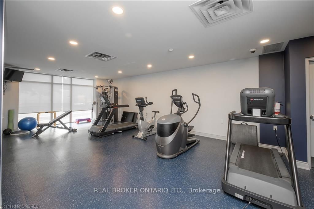 200 Burnhamthorpe Rd E, #Ph9