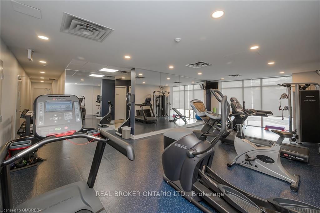 200 Burnhamthorpe Rd E, #Ph9