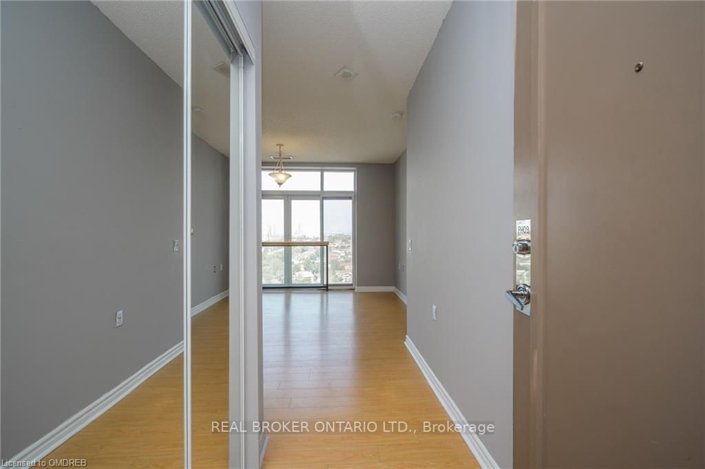 200 Burnhamthorpe Rd E, #Ph9