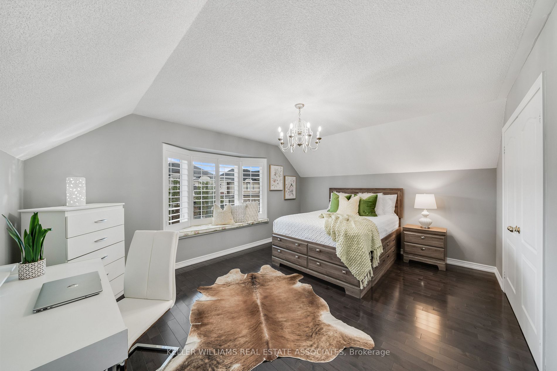 4633 Harbottle Road