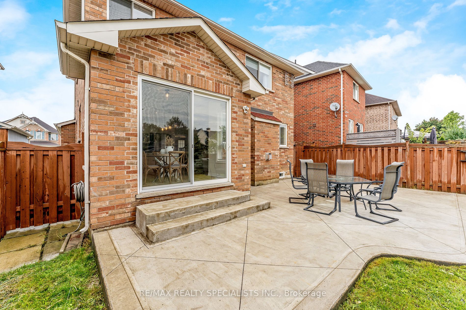 786 Spinning Wheel Cres