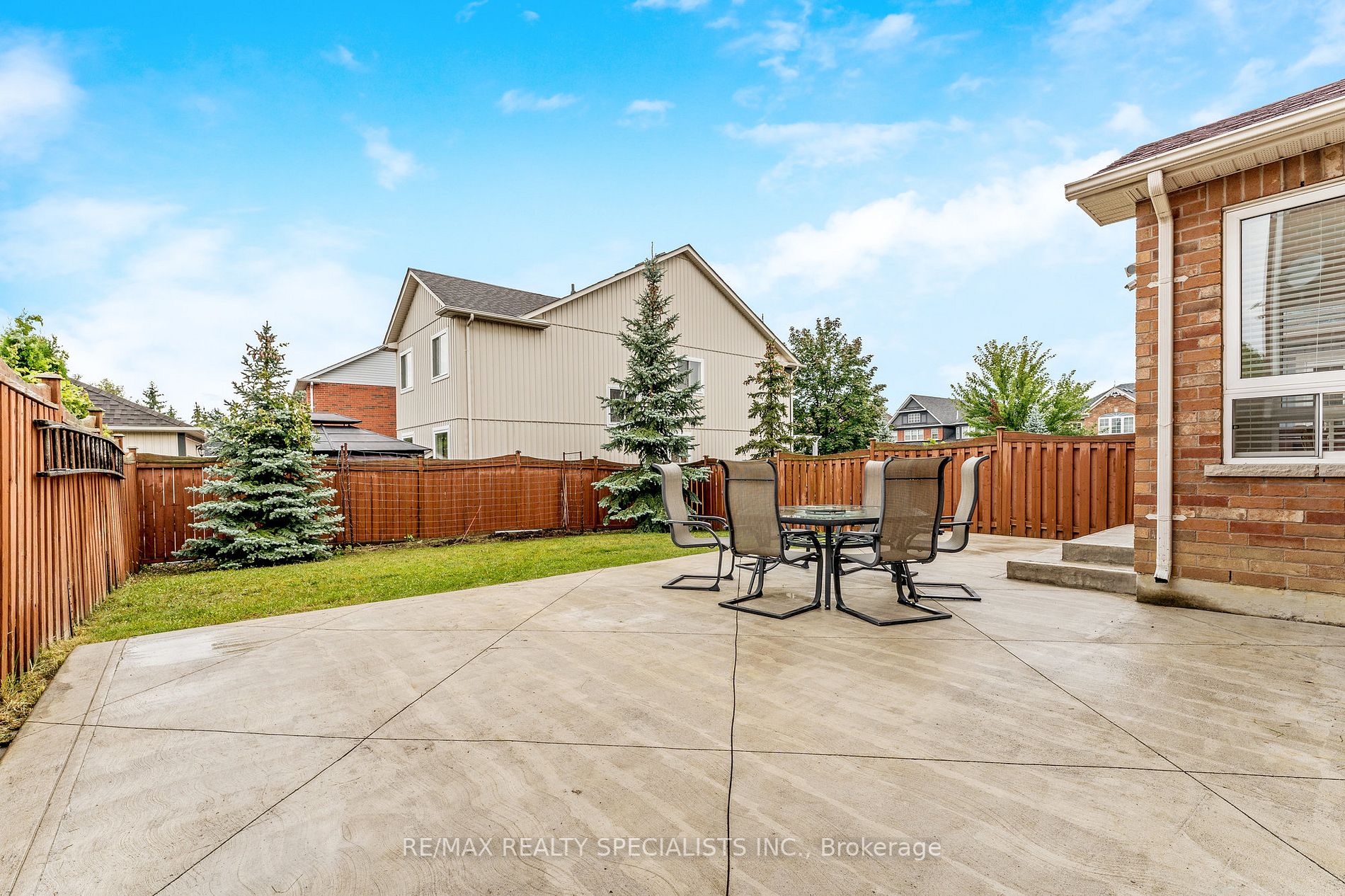 786 Spinning Wheel Cres