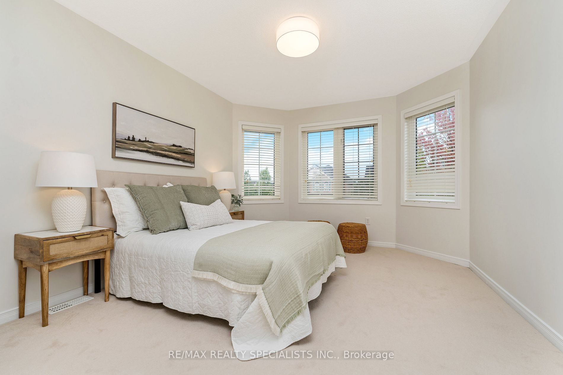 786 Spinning Wheel Cres