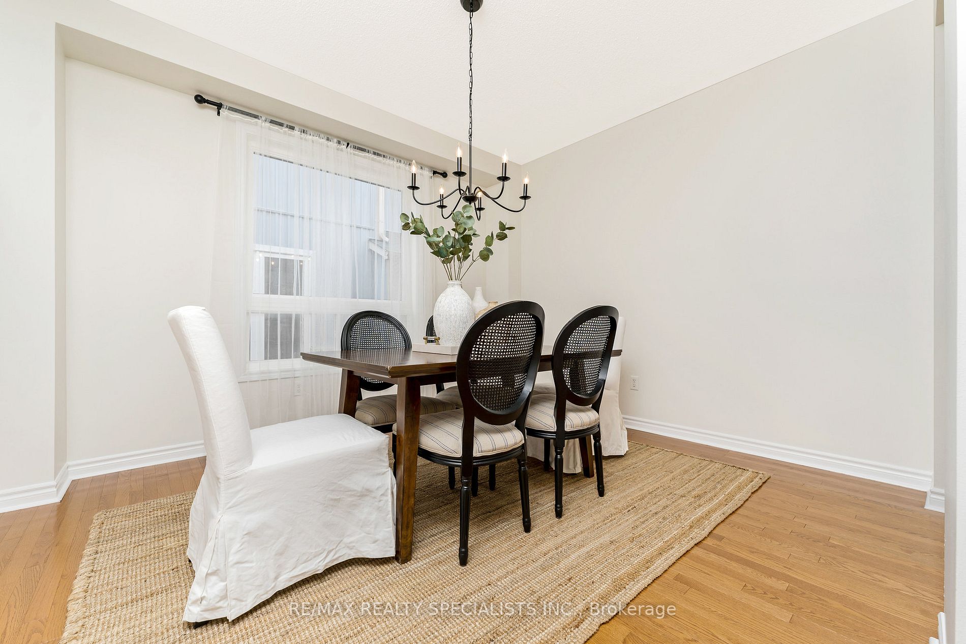 786 Spinning Wheel Cres