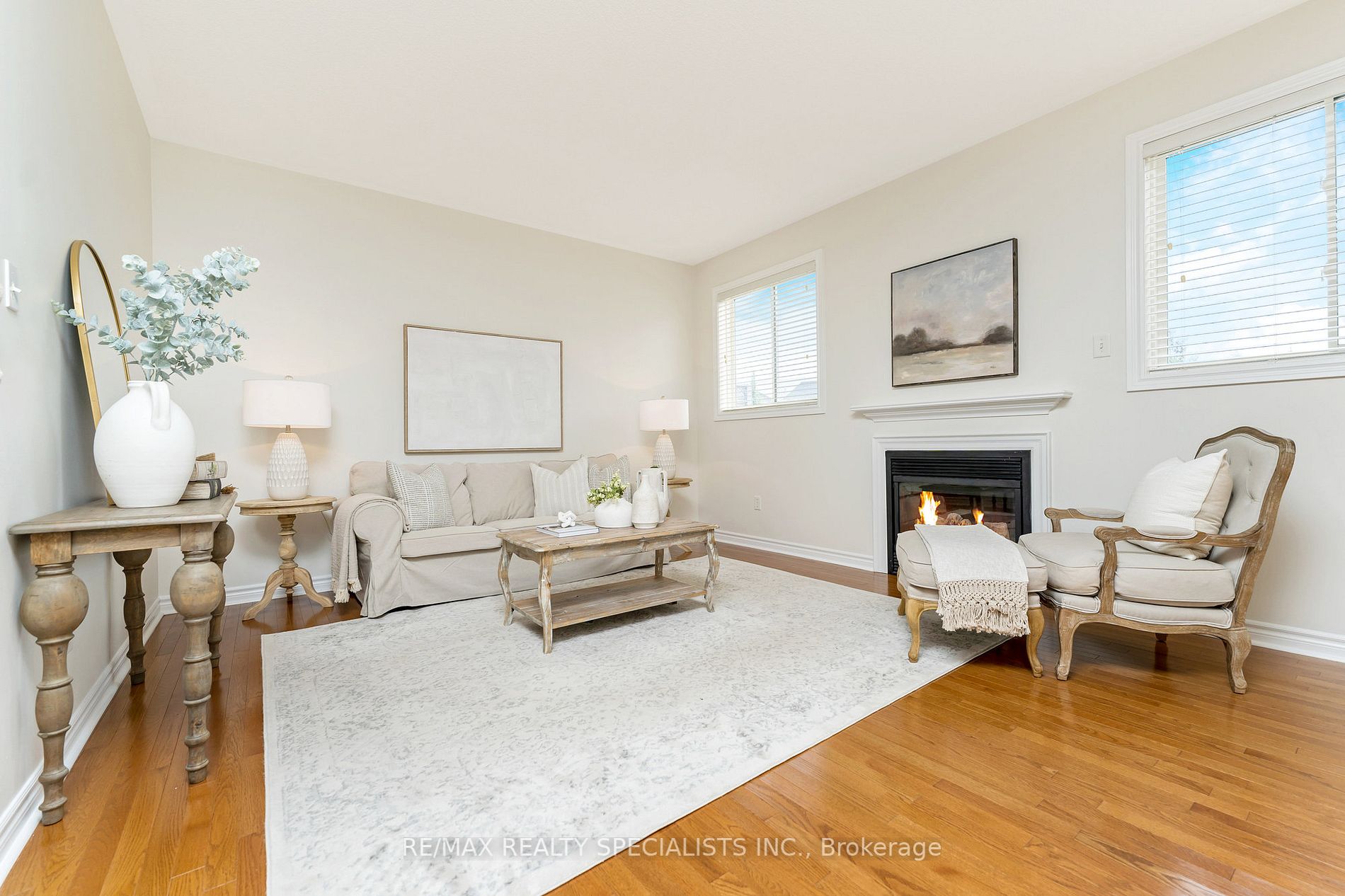 786 Spinning Wheel Cres