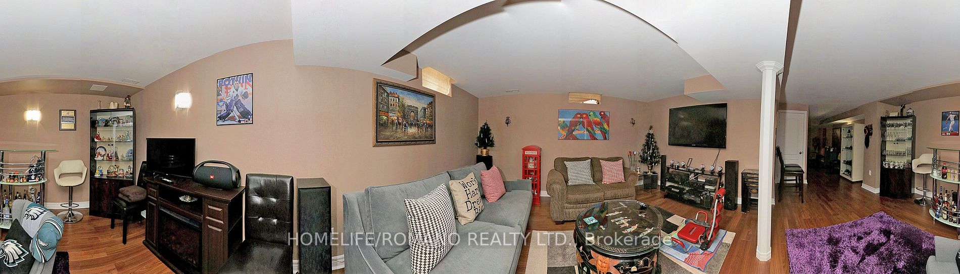 63 Pavin Crescent