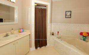 63 Pavin Crescent