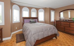 63 Pavin Crescent
