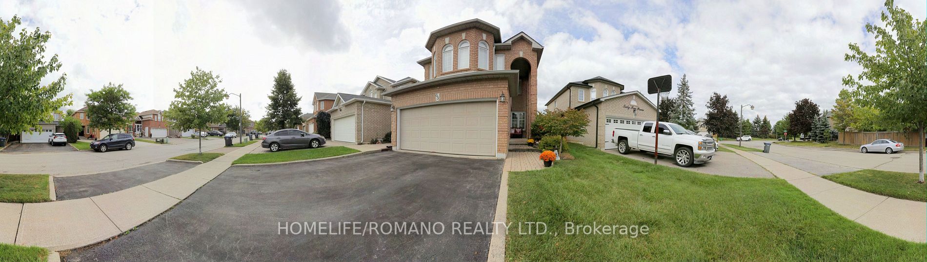 63 Pavin Crescent