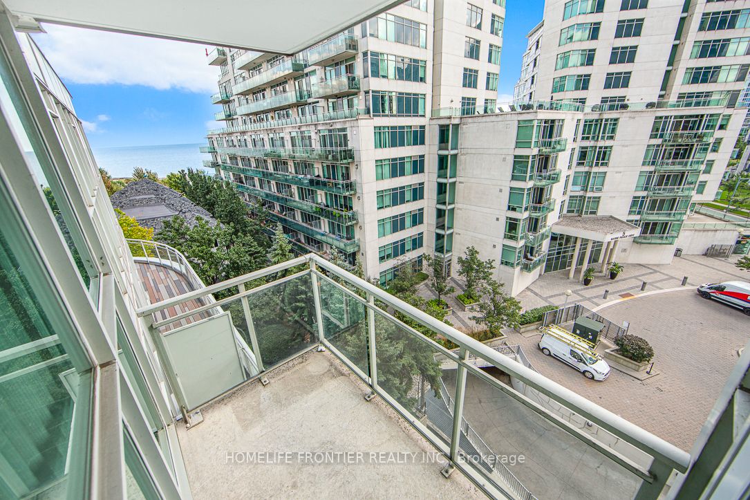 2067 Lake Shore Blvd W, #506