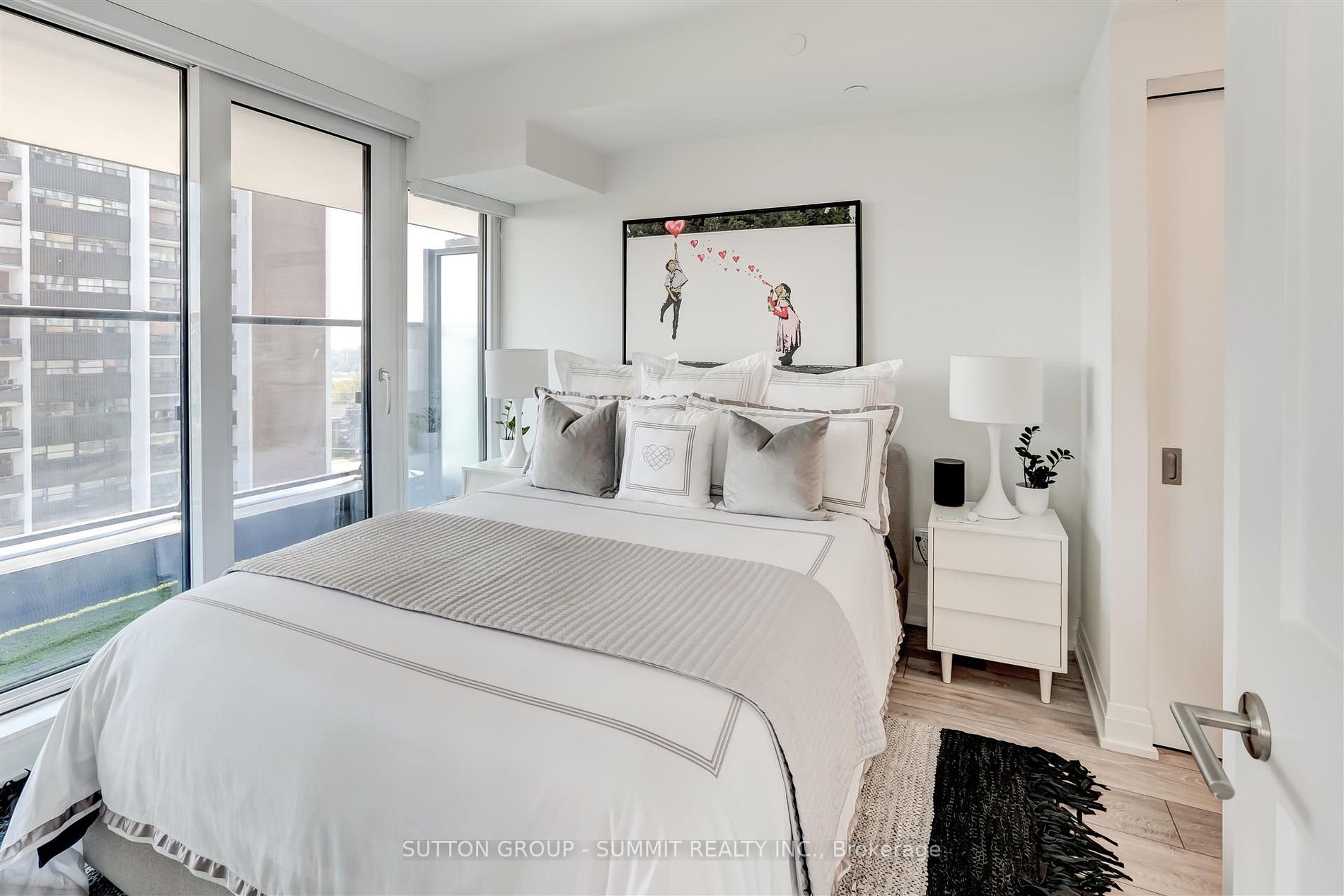 21 Park St E, #815