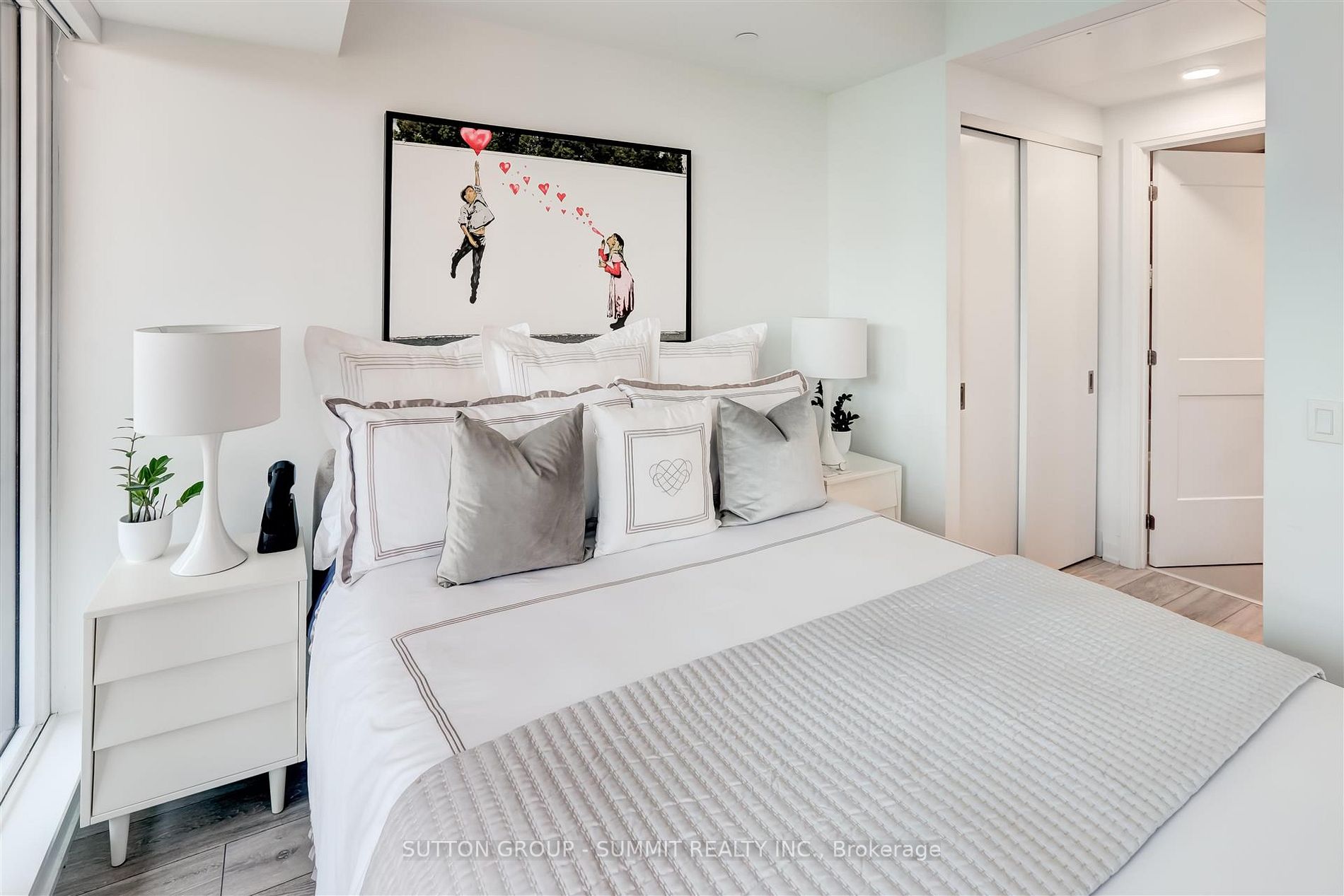 21 Park St E, #815