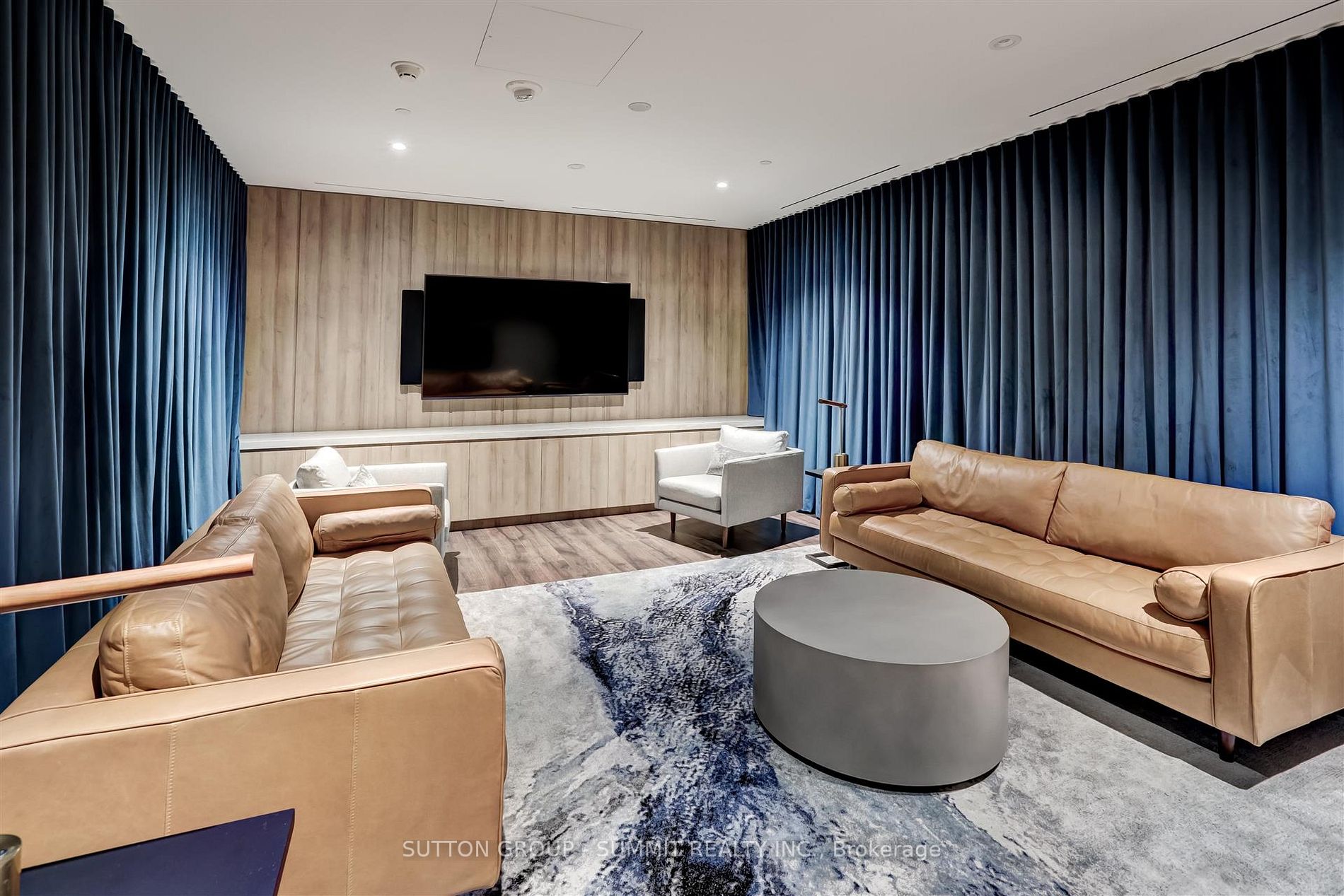 21 Park St E, #815
