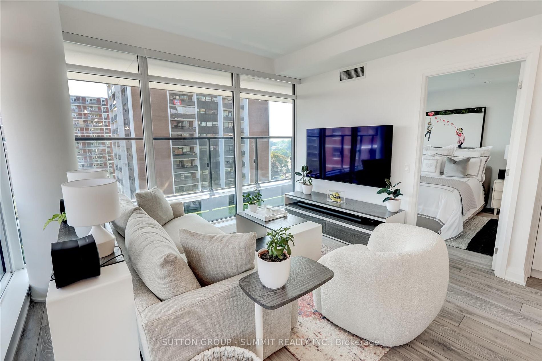 21 Park St E, #815