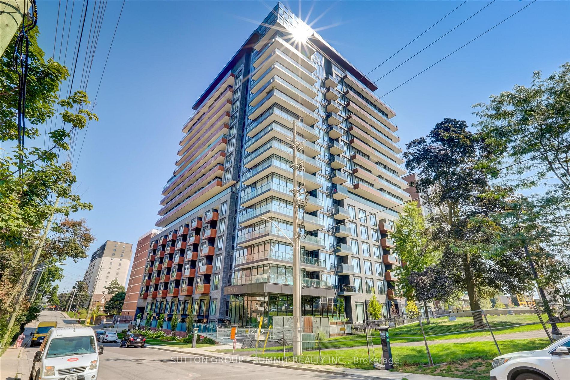 21 Park St E, #815