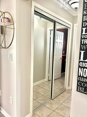4 Cogswell Cres