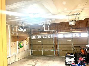 4 Cogswell Cres