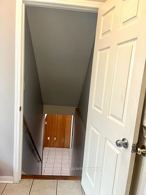 4 Cogswell Cres