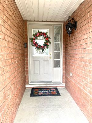 4 Cogswell Cres
