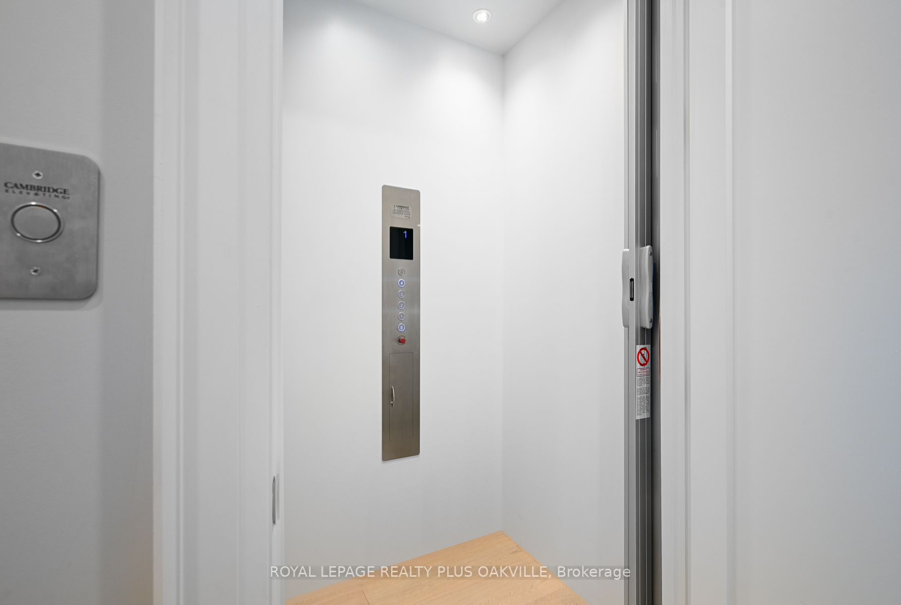 336 Robinson Street, #2