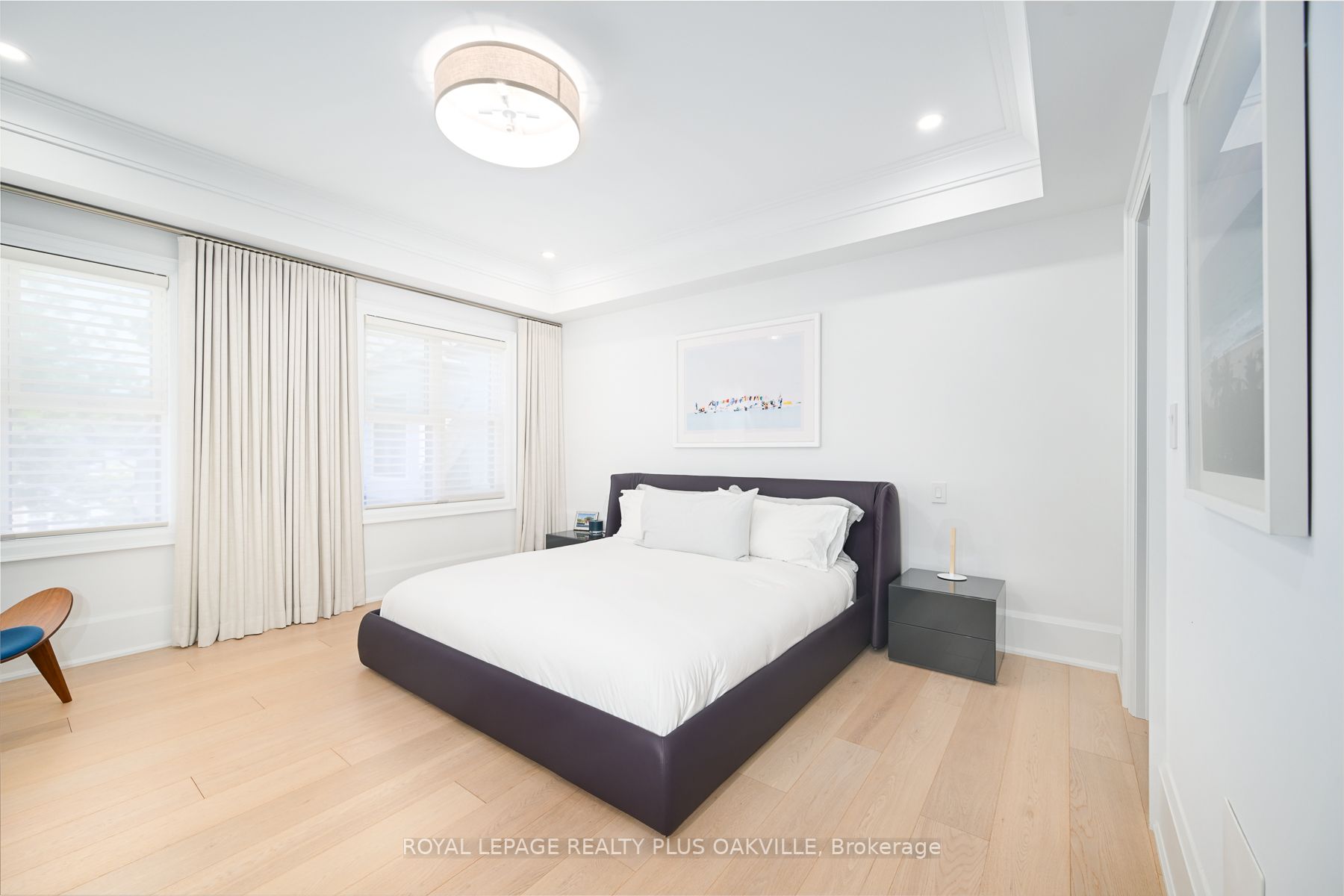 336 Robinson Street, #2
