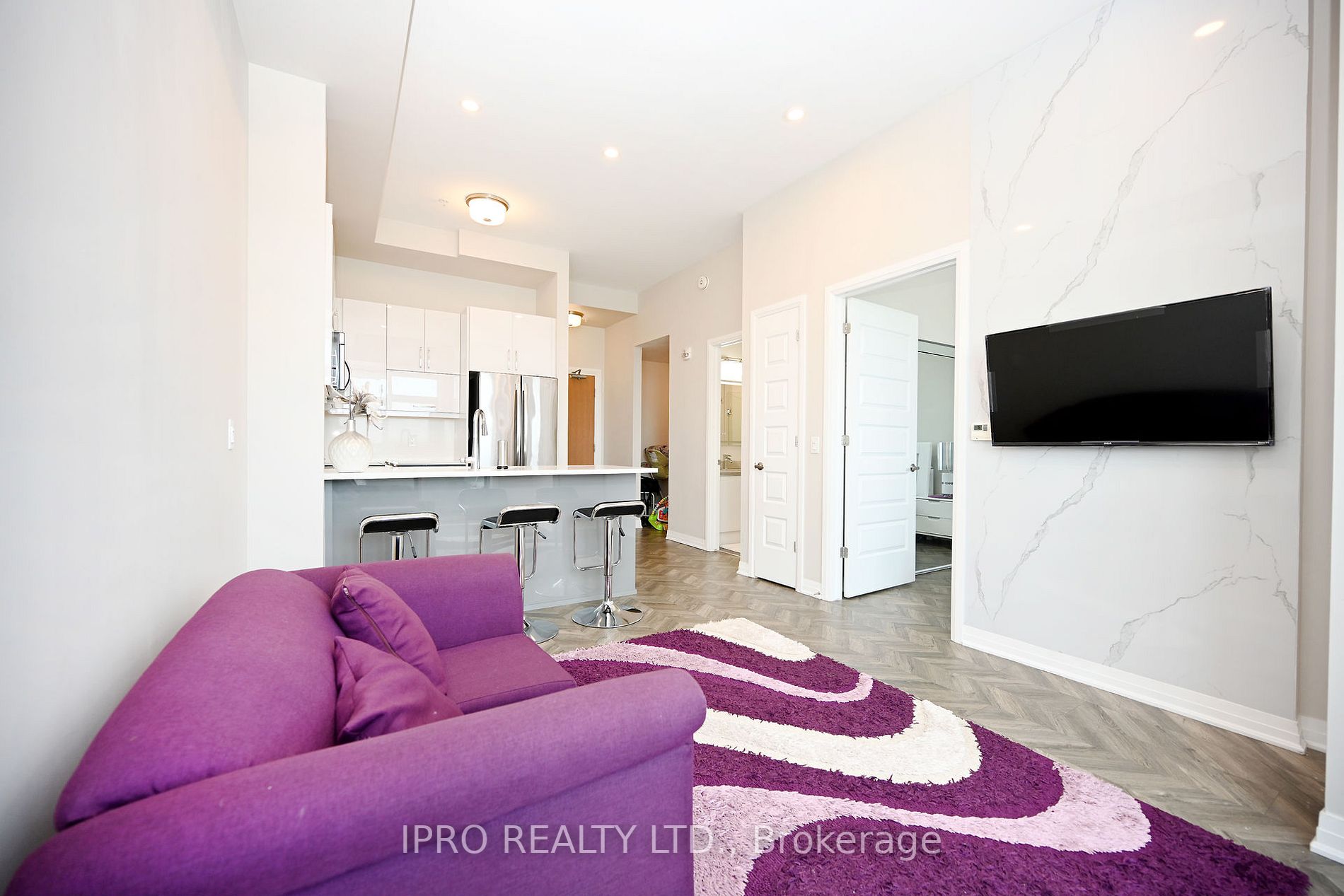1105 Leger Way, #619