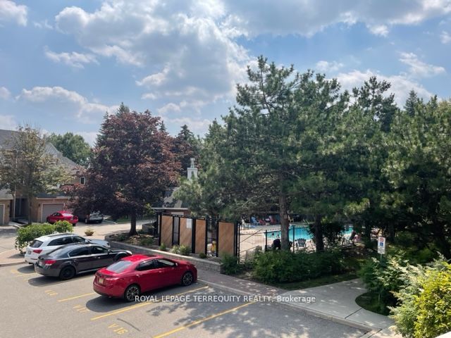 109 Bristol Rd E, #136