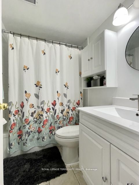 109 Bristol Rd E, #136