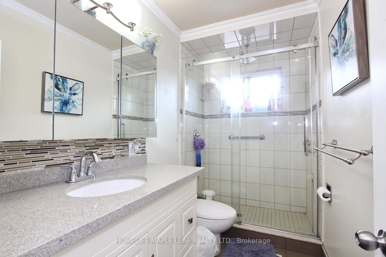 38 Inglewood Dr