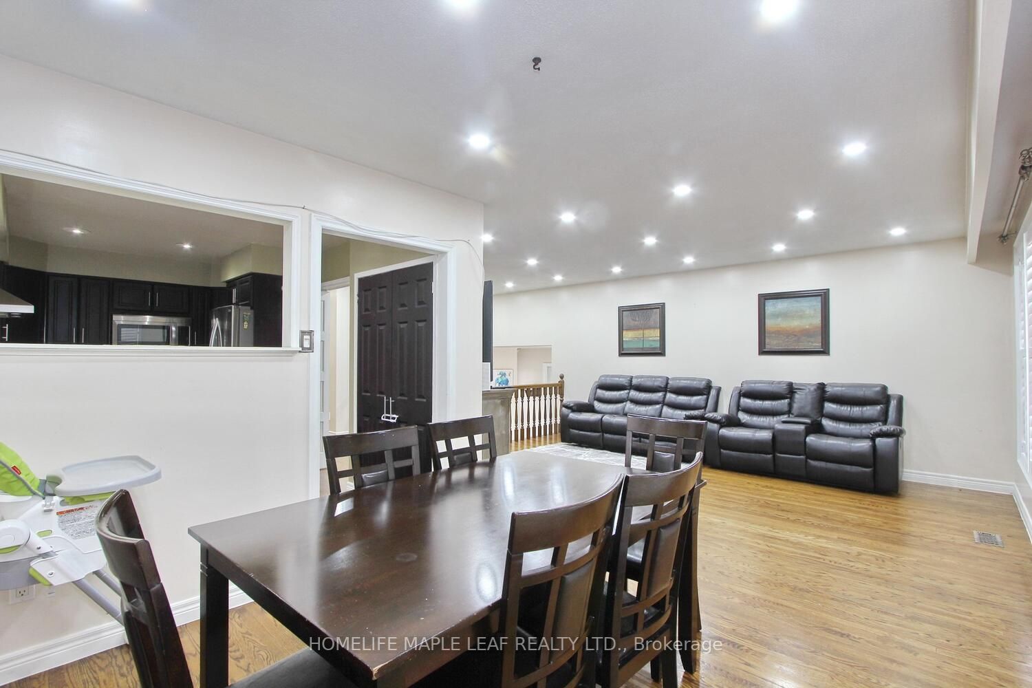 38 Inglewood Dr