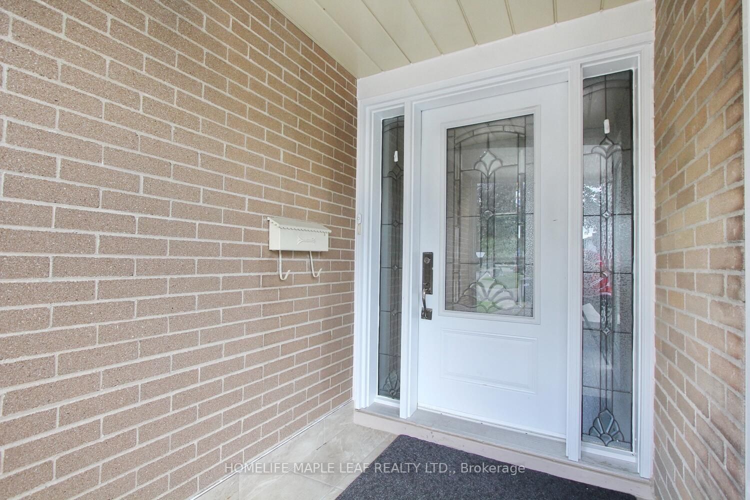 38 Inglewood Dr
