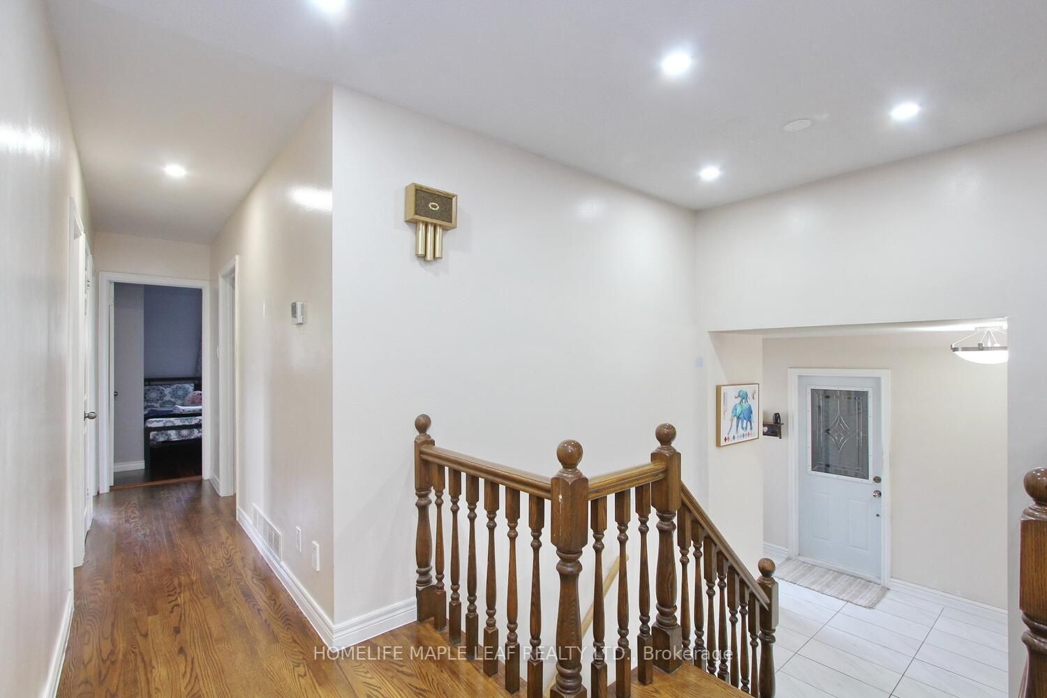 38 Inglewood Dr