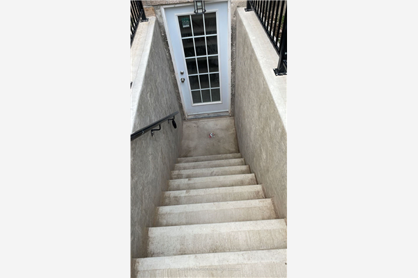 4 Laurier Ave, Milton
