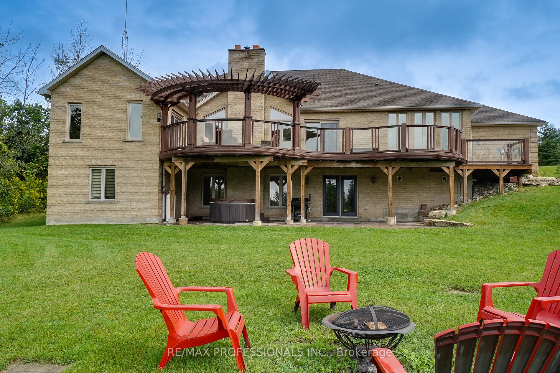 8 Morgan Drive