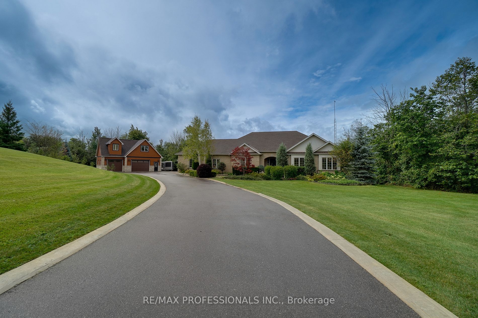 8 Morgan Dr
