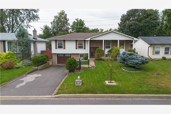 652 Castleguard Cres, Burlington