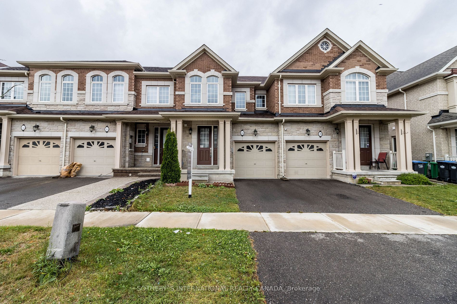 Listing W6816004 - Large Photo # 1