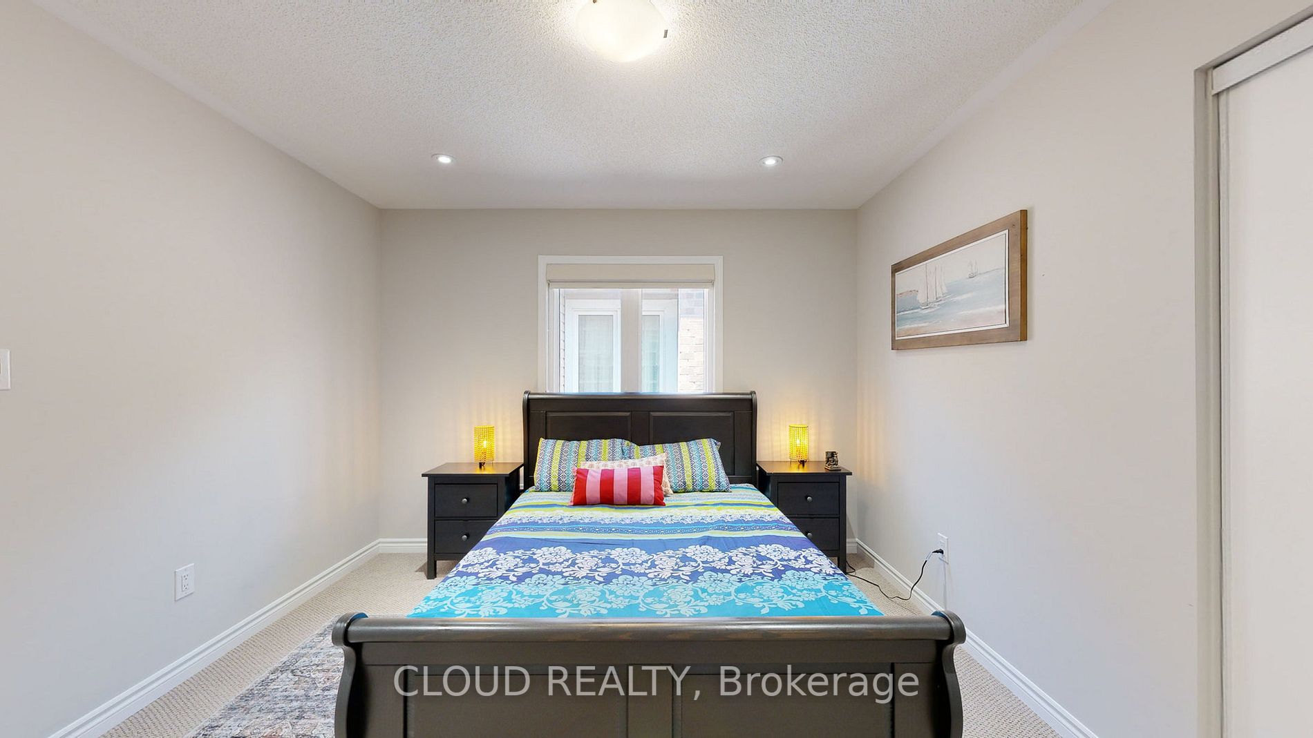 824 Sumac Cres