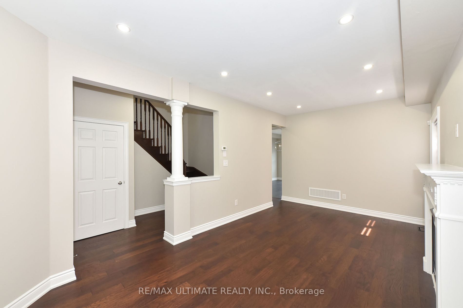 27 La Roche Avenue